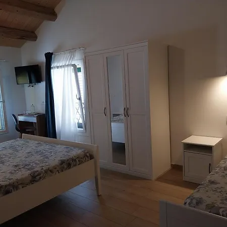 B&B La Casa Gialla Ravenna Buitenkant foto